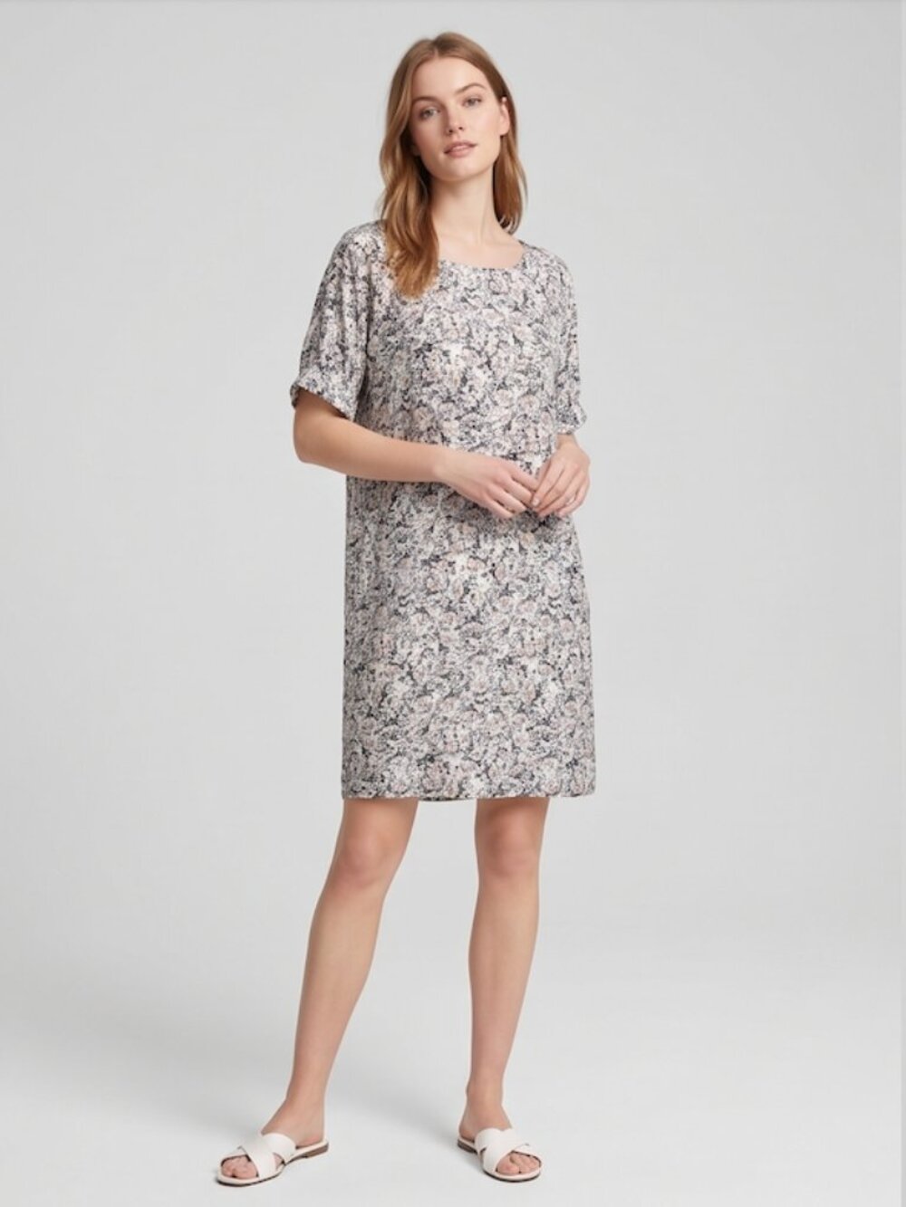 Club Monaco 100% Silk Abstract Floral Shift Dress | Short Sleeve Mini Dress
